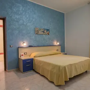 https://bnb-isola-bella.sicilyhotelsitaly.net