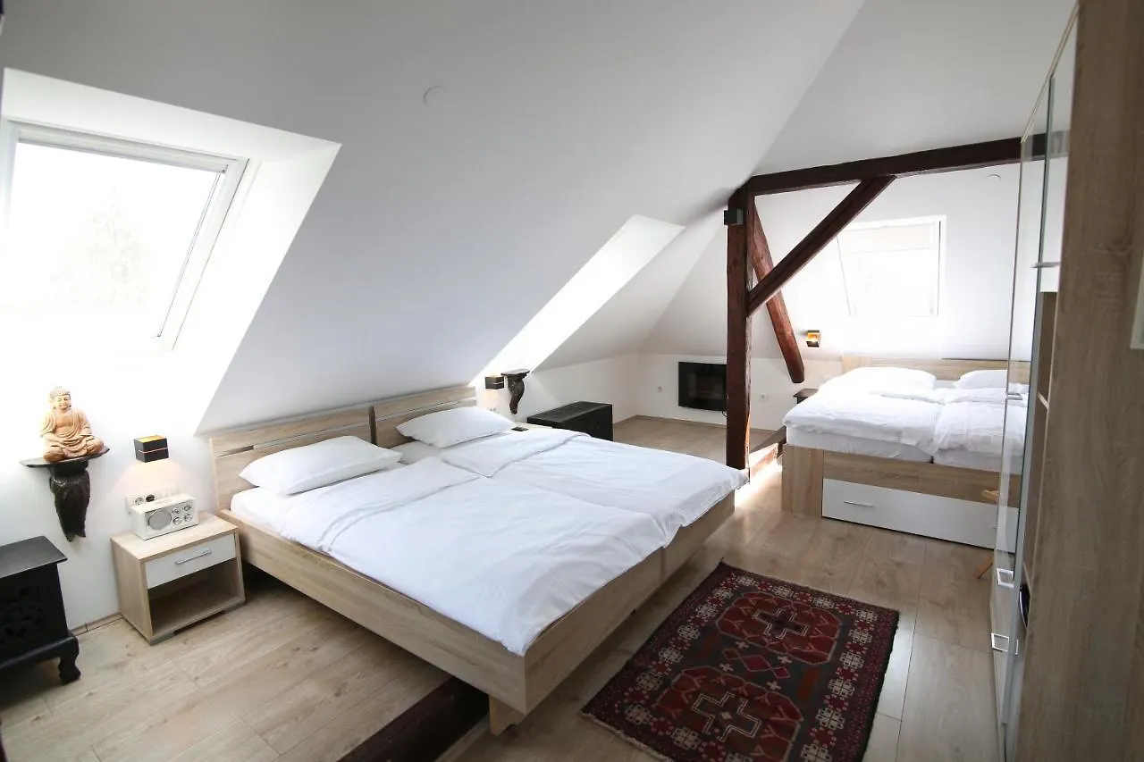 ***  Hotel Katrca Lublaň Slovinsko