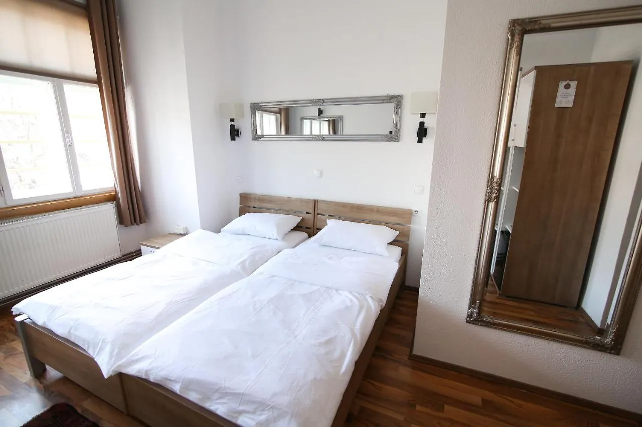 Hotel Katrca Lublaň 3*,  Slovinsko